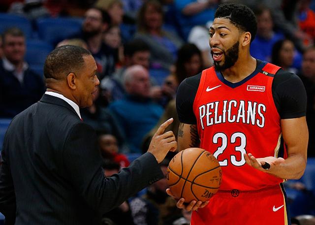 突背景进行 突背景进行