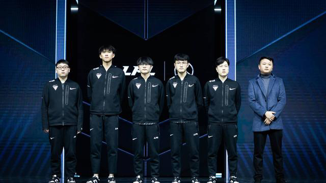 在这场比赛 在这场比赛