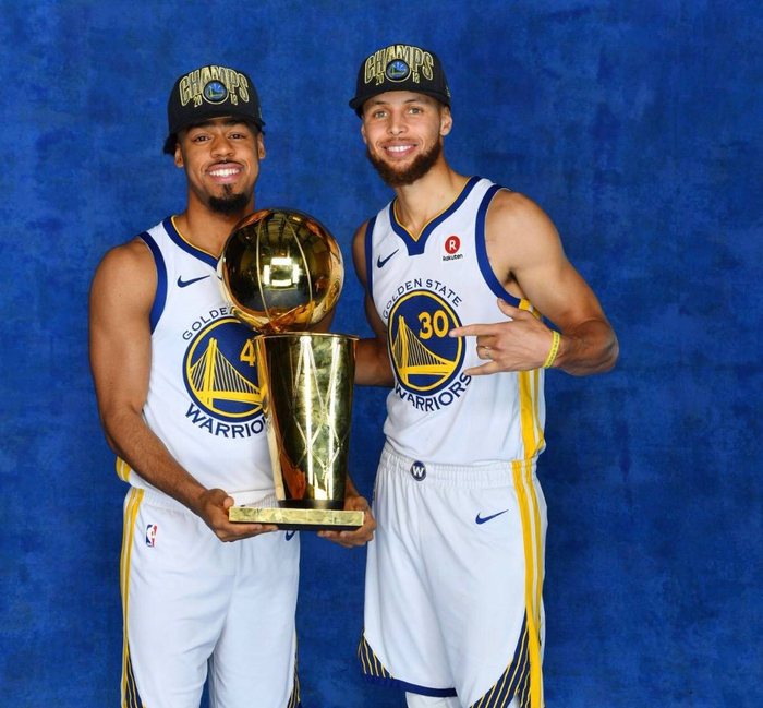 完成强强对 完成强强对